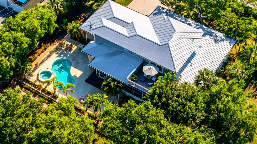Picture of 2 Fieldway Drive, Sewalls Point FL 34996