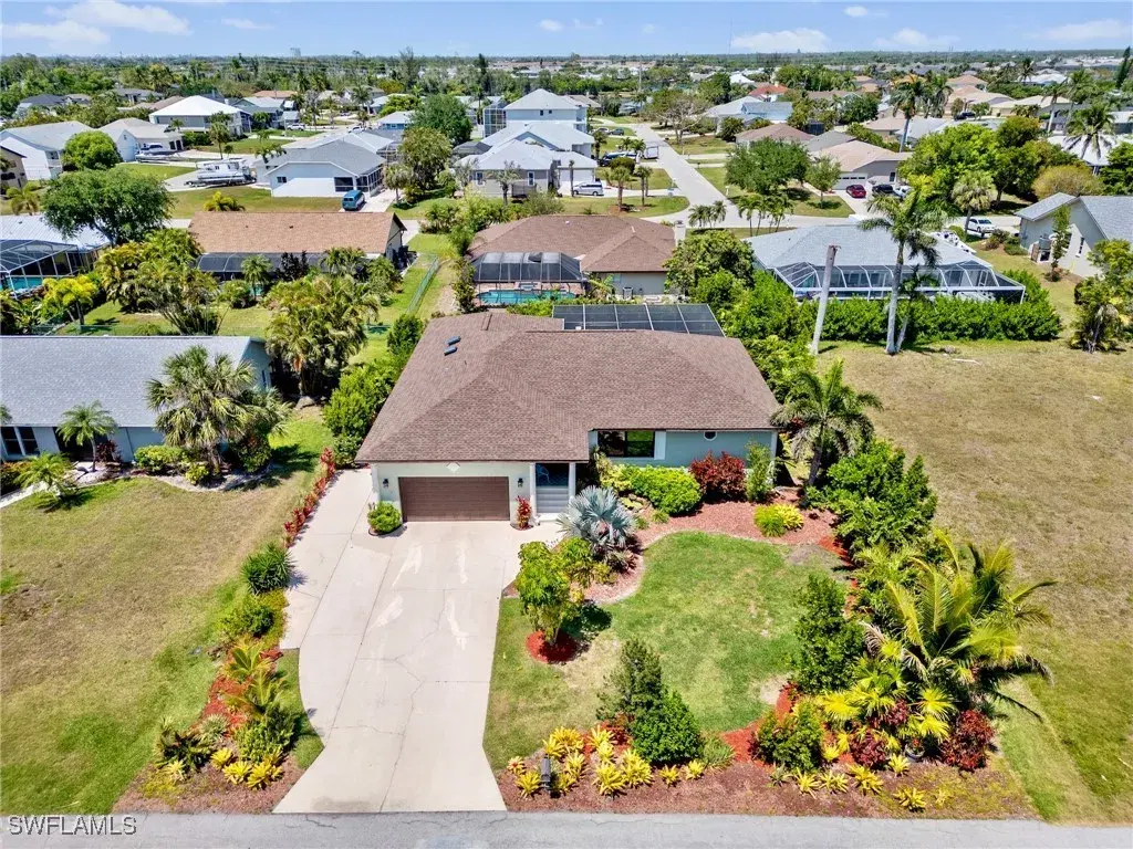 Picture of 6030 Birnam Wood Ln, Fort Myers, FL 33908