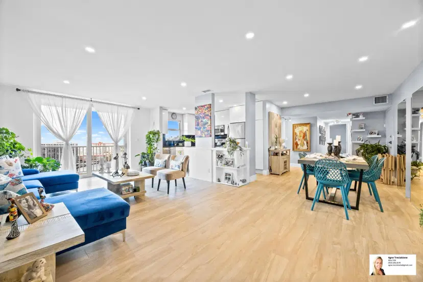Picture of 137 Golden Isles Drive 1605, Hallandale Beach FL 33009