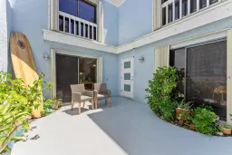 Picture of 1010 NE 8Th Avenue 8B, Delray Beach, FL 33483