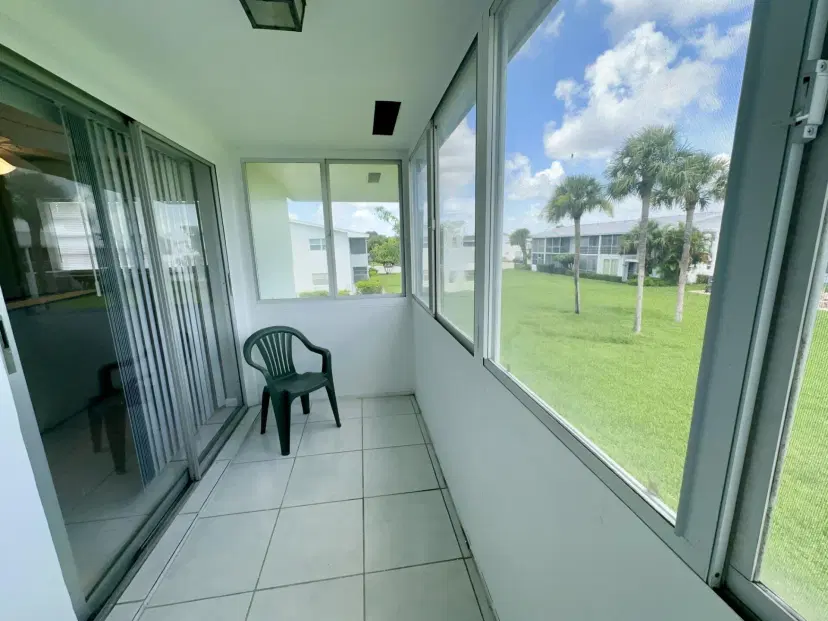 Picture of 165 Coventry G, West Palm Beach FL 33417