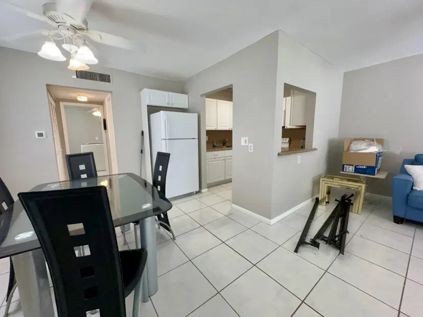 Picture of 165 Coventry G, West Palm Beach FL 33417
