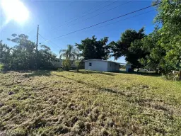 Picture of 1109 Gifford Ave N, Lehigh Acres, FL 33936