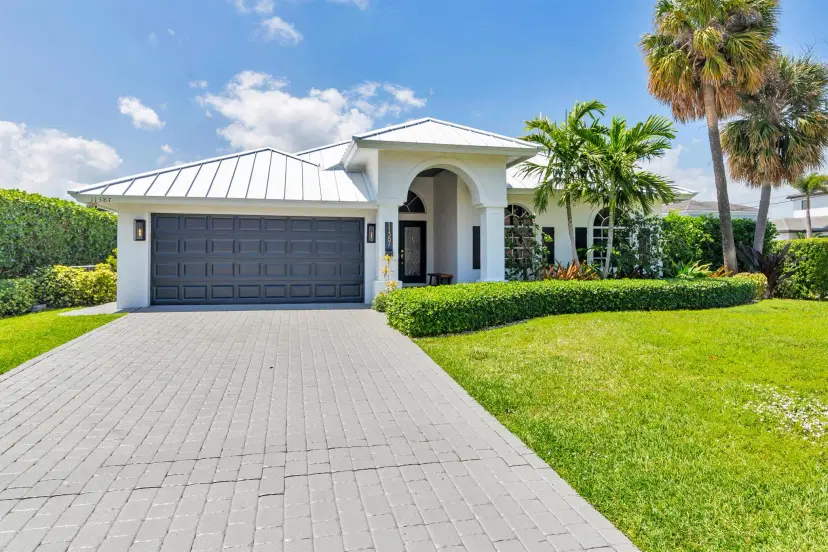 Picture of 11387 E Teach Road, Palm Beach Gardens FL 33410