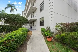 Picture of 3526 Whitehall Drive 106, West Palm Beach, FL 33401