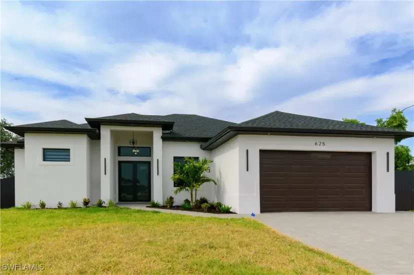 Picture of 625 Kismet Pkwy E, Cape Coral FL 33909