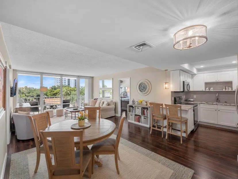 Picture of 336 Golfview Road 406, North Palm Beach FL 33408