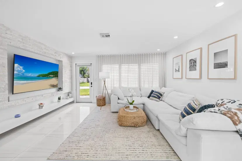 Picture of 2830 NE 11Th Ave, Pompano Beach FL 33064