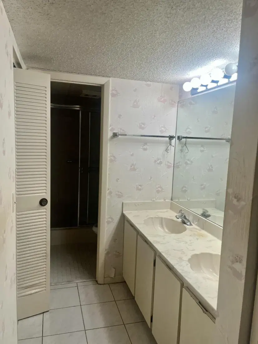 Picture of 3529 Englewood Drive 313, Lake Worth FL 33467
