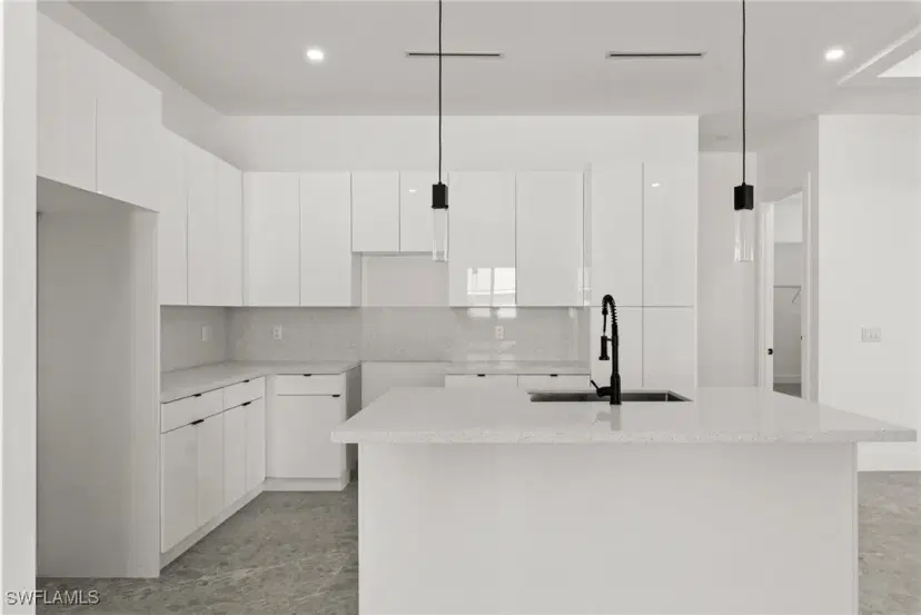 Picture of 308 NW 10Th Ter, Cape Coral FL 33993