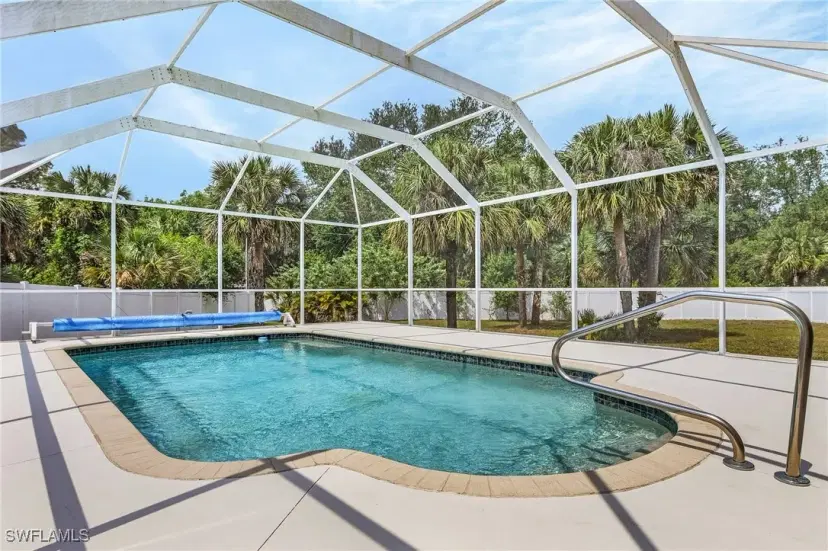 Picture of 511 North Ave, Lehigh Acres FL 33972