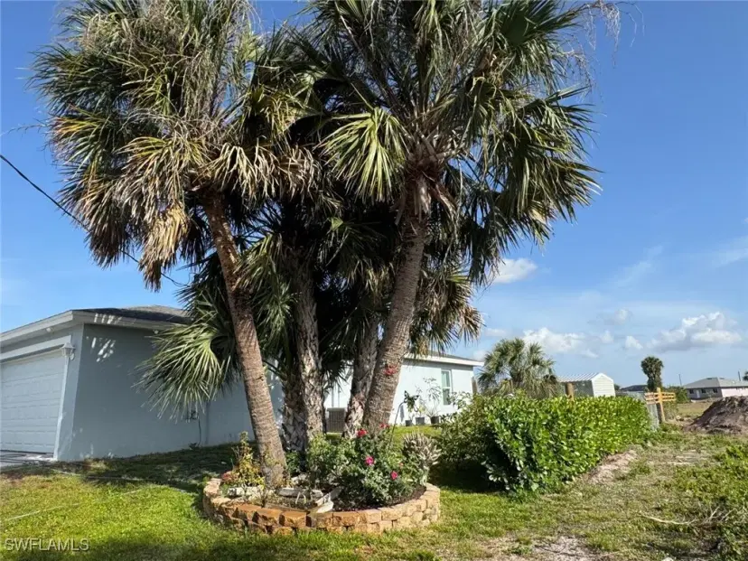 Picture of 1046 Saturn Ct, Labelle FL 33945