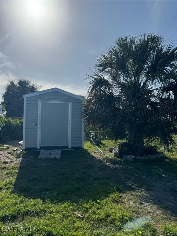 Picture of 1046 Saturn Ct, Labelle FL 33945