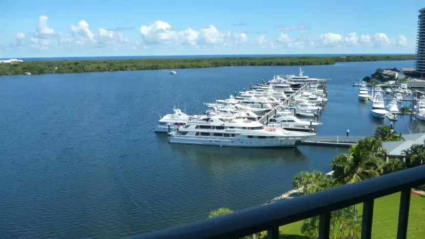 Picture of 124 Lakeshore Drive 1028, North Palm Beach FL 33408