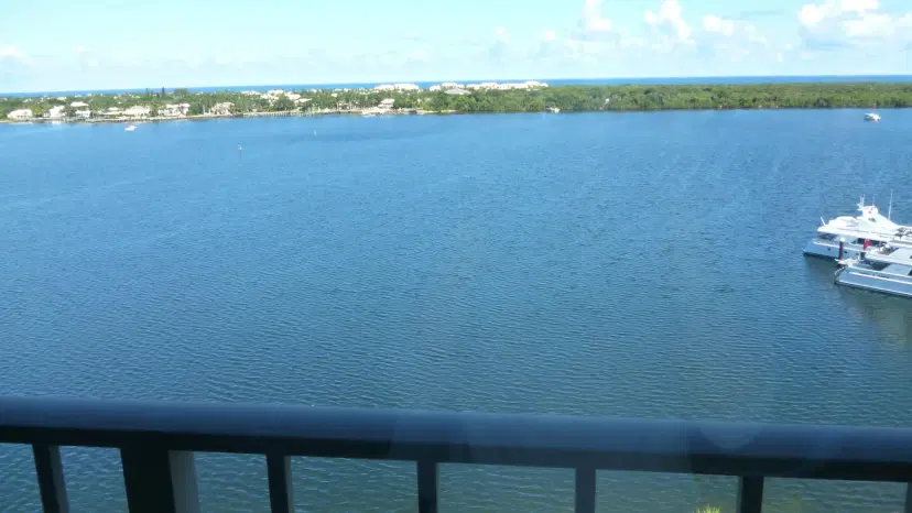 Picture of 124 Lakeshore Drive 1028, North Palm Beach FL 33408