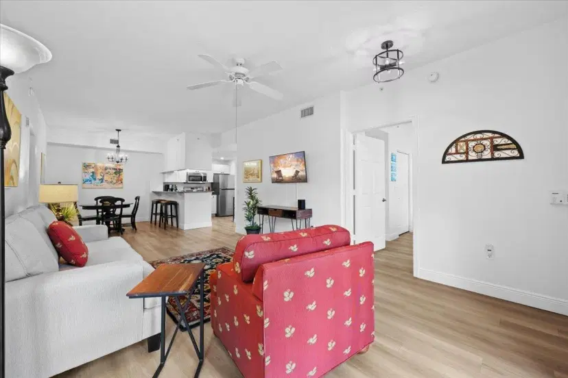 Picture of 2809 Amalei Drive 107, Palm Beach Gardens FL 33410