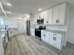 Picture of 4709 SW Santa Barbara Pl, Cape Coral, FL 33914