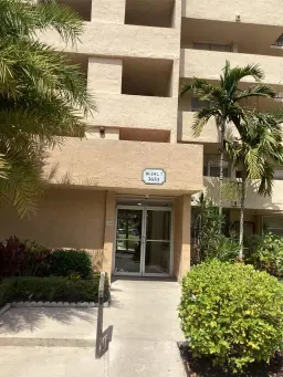 Picture of 3651 Environ Blvd 459, Lauderhill, FL 33319