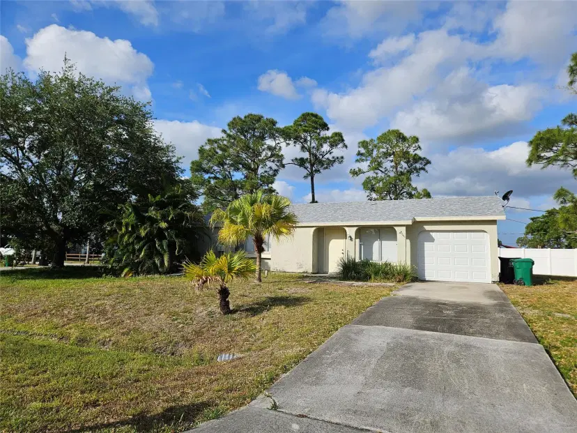 Picture of 1152 SE O'Donnell Ln, Port St Lucie FL 34983
