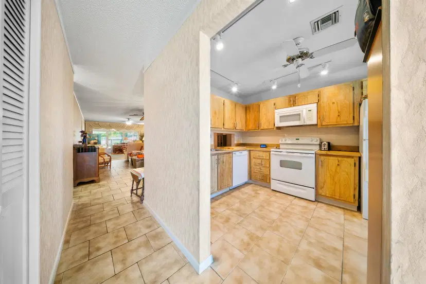 Picture of 831 Timberview Drive B, Fort Pierce FL 34982