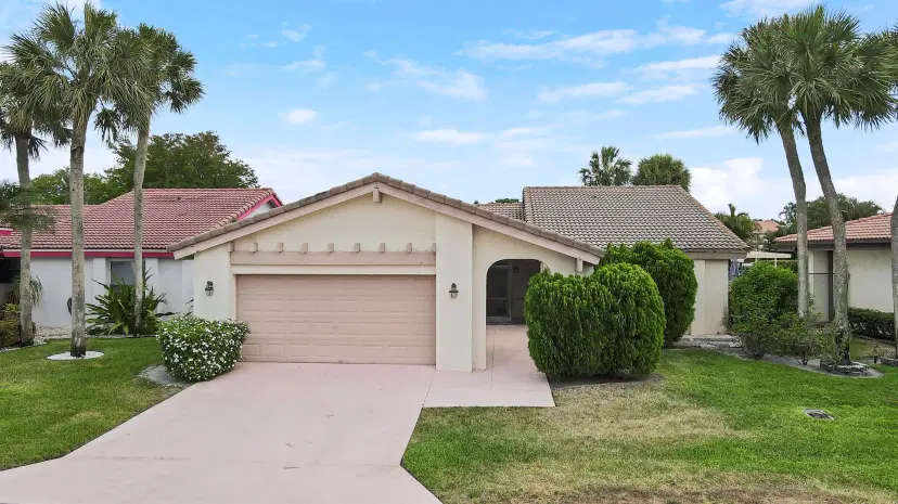 Picture of 5695 Lakeview Mews Drive, Boynton Beach FL 33437