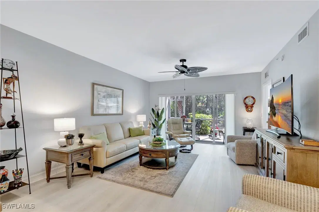 Picture of 7811 Regal Heron Cir 4-102, Naples, FL 34104
