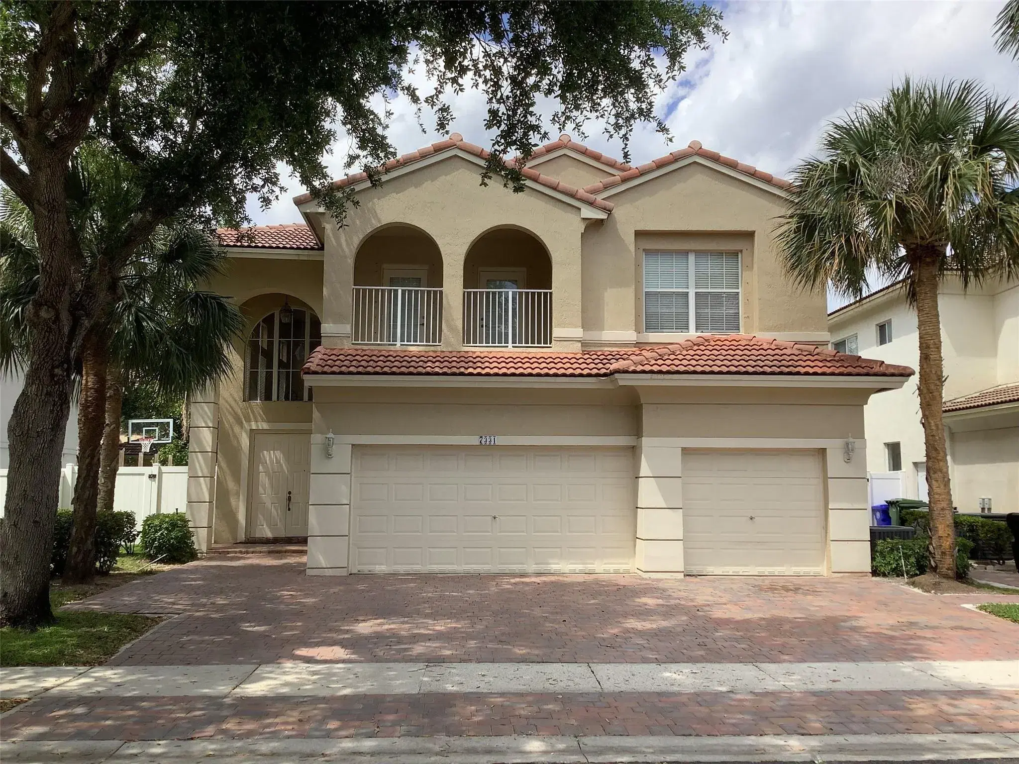 Picture of 7331 NW 17Th Ct, Pembroke Pines, FL 33024