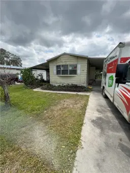 Picture of 798 Avenue E Nw, Moore Haven, FL 33471