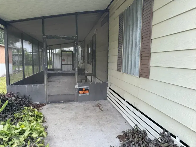 Picture of 798 Avenue E Nw, Moore Haven FL 33471
