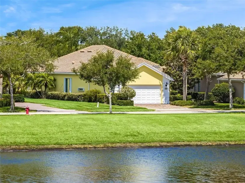 Picture of 5252 Eleuthra Circle, Vero Beach FL 32967