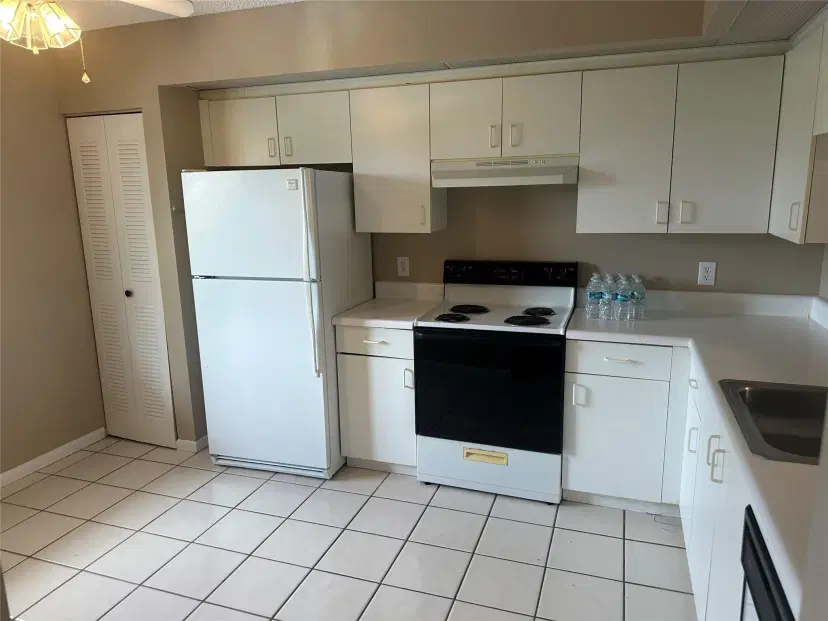 Picture of 1301 SW 142Nd Ave 308H, Pembroke Pines FL 33027