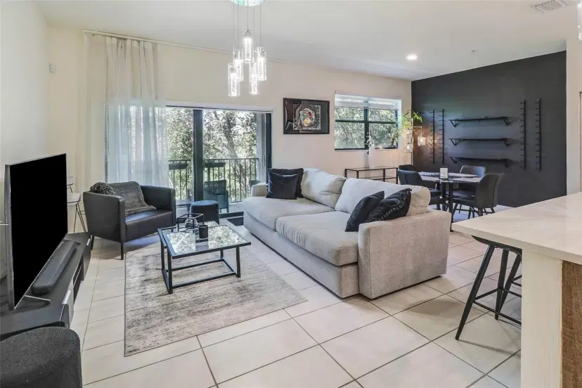 Picture of 10473 NW 82 St 9, Doral FL 33178