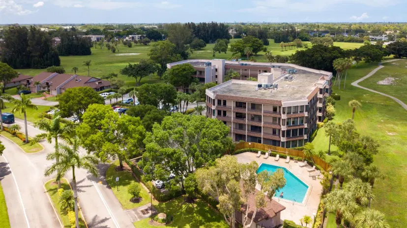 Picture of 4770 Fountains Drive 302, Lake Worth FL 33467