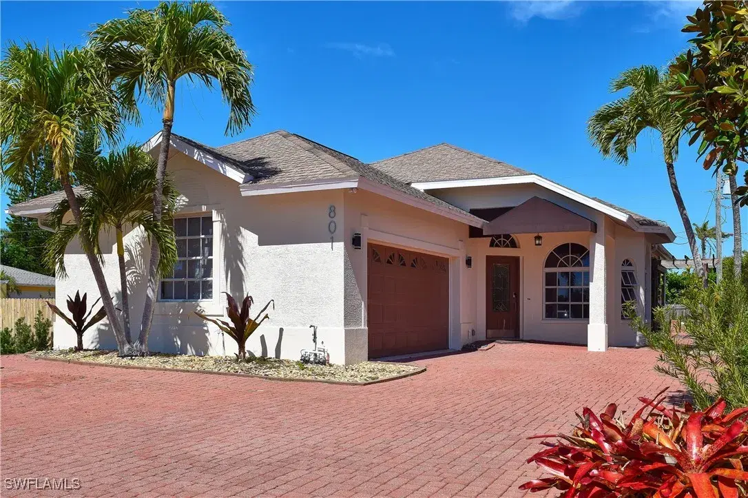 Picture of 801 99Th Ave N, Naples, FL 34108