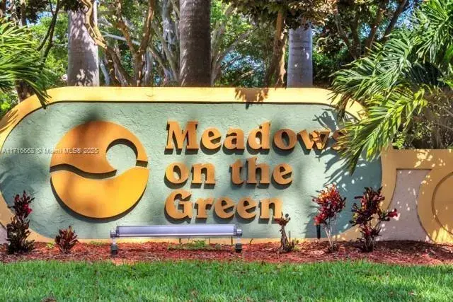 Picture of 1626 Meadows Circle W 1626, Boynton Beach FL 33436