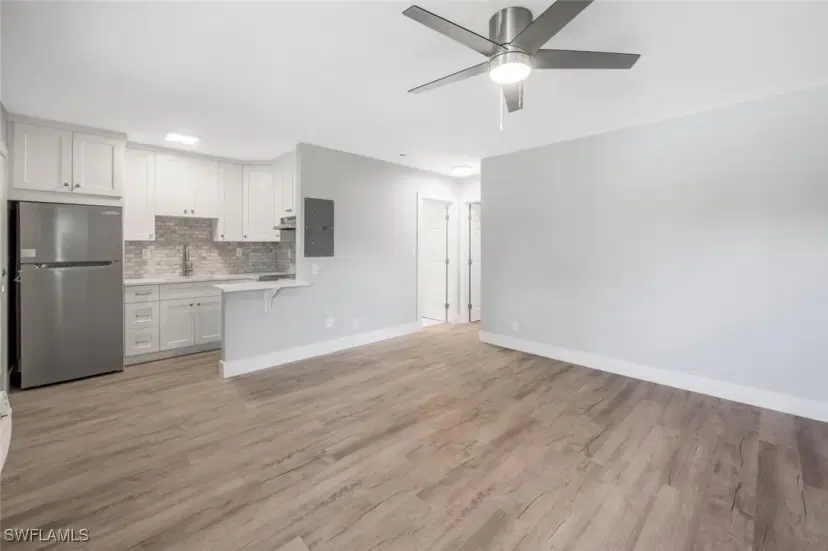 Picture of 130 N Collier Blvd D7, Marco Island FL 34145