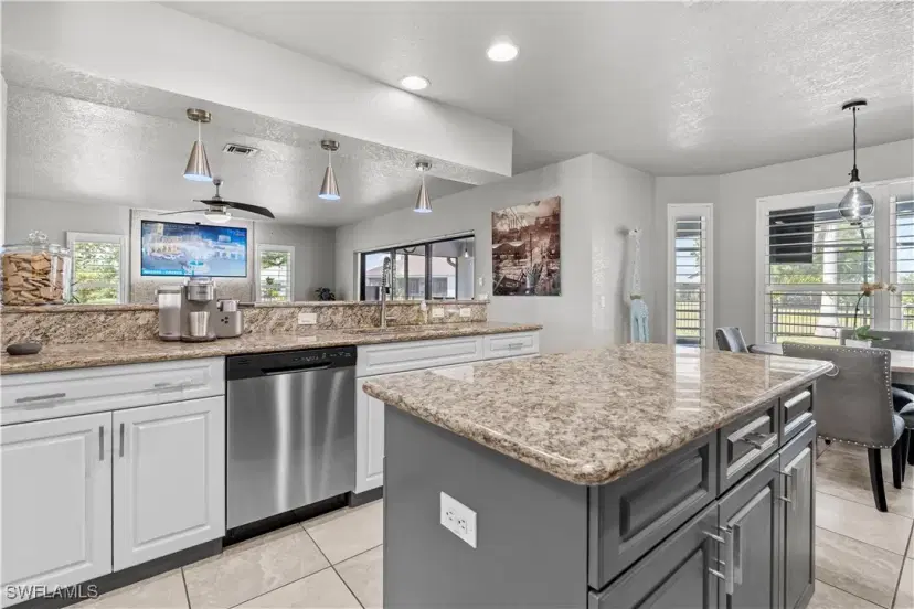 Picture of 384 Viedma St, Punta Gorda FL 33983