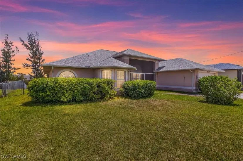 Picture of 1943 SW 8Th Ct, Cape Coral FL 33991