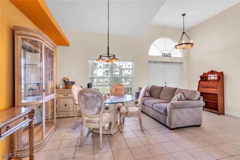 Picture of 1943 SW 8Th Ct, Cape Coral FL 33991