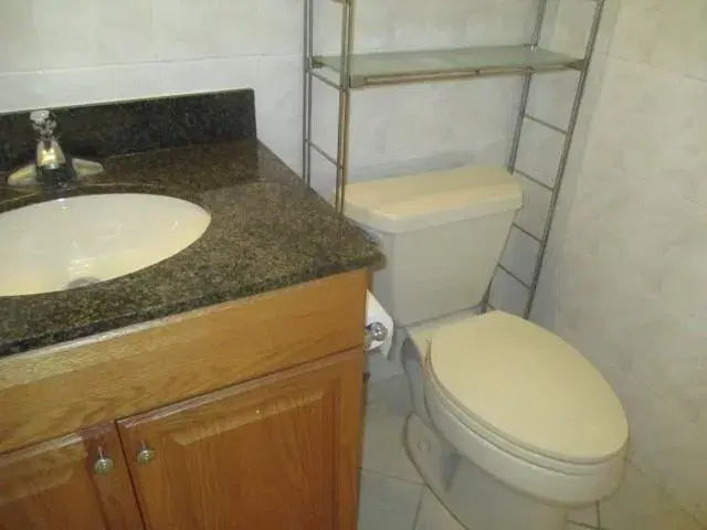 Picture of 2314 S Cypress Bend Dr 613, Pompano Beach FL 33069