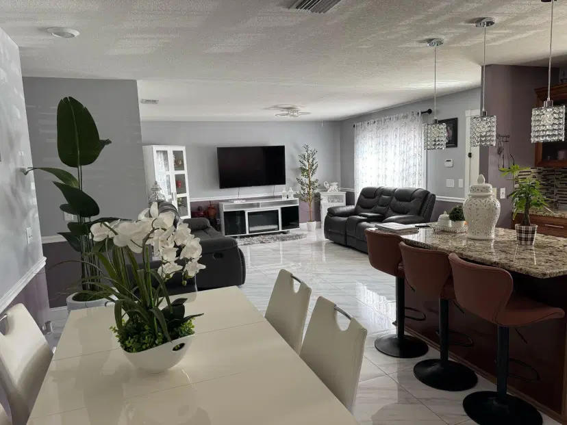 Picture of 8406 N Otis Avenue, Tampa FL 33604