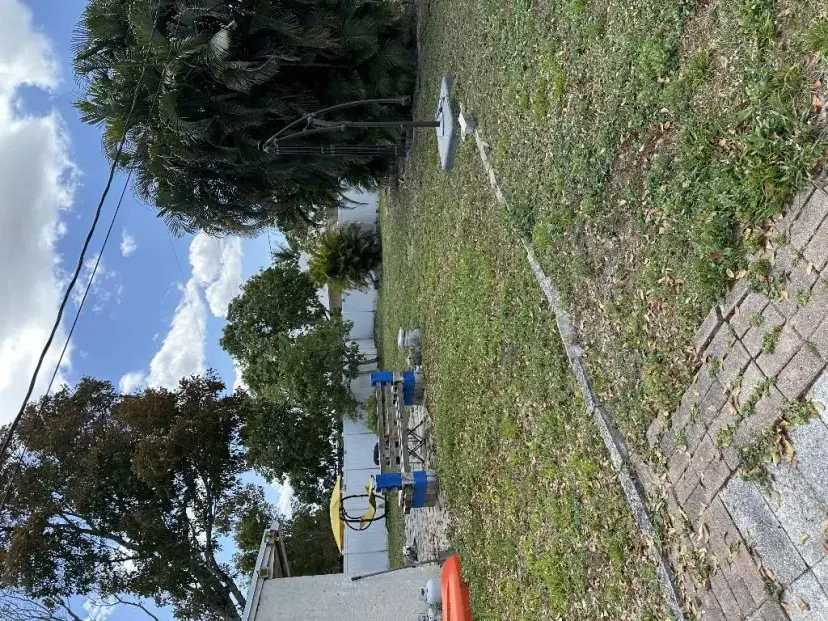 Picture of 1742 SW Hampshire Ln, Port St Lucie FL 34953