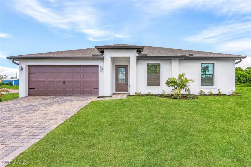 Picture of 836 Gen D Macarthur Ave, Labelle FL 33935