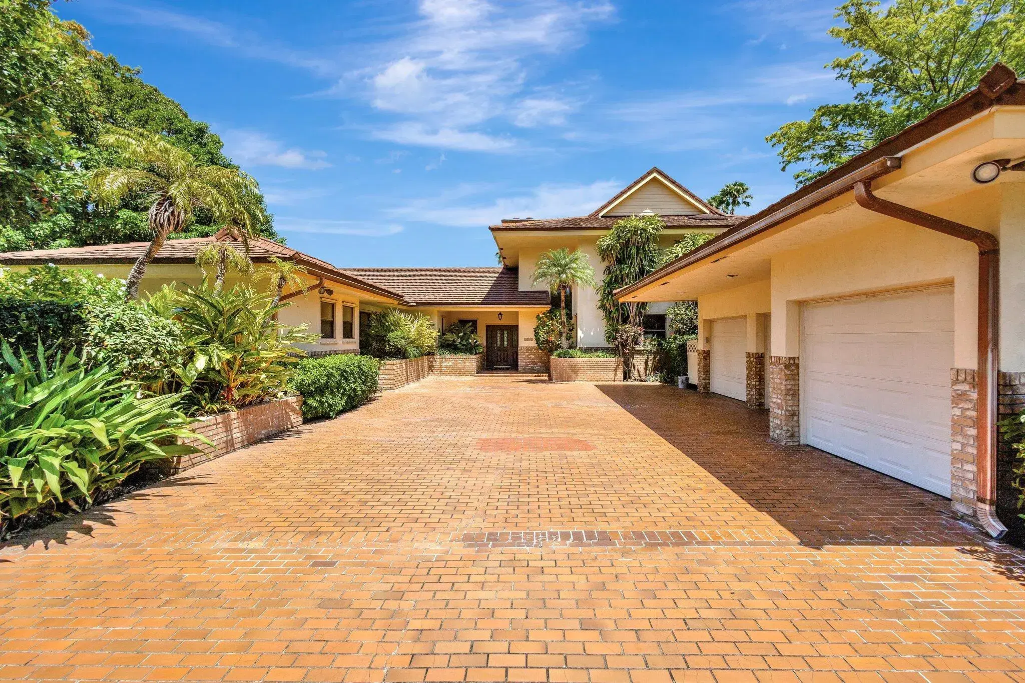 Picture of 8541 Estate Drive, West Palm Beach, FL 33411