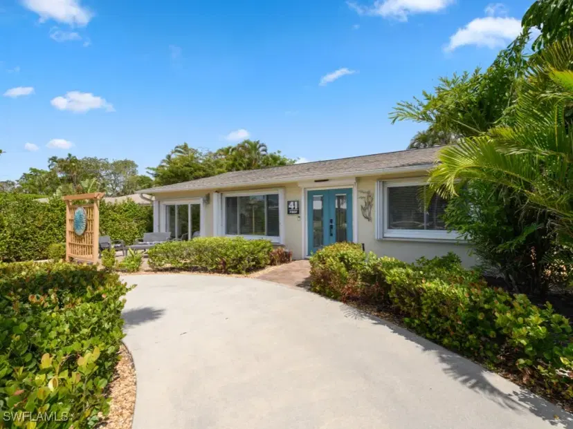 Picture of 41 1St St, Bonita Springs FL 34134