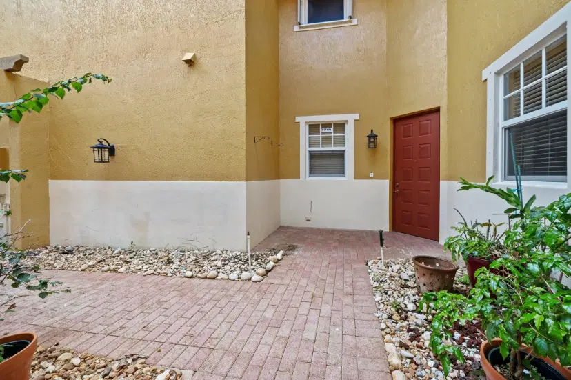Picture of 5758 NW 119Th Ter 5758, Coral Springs FL 33076