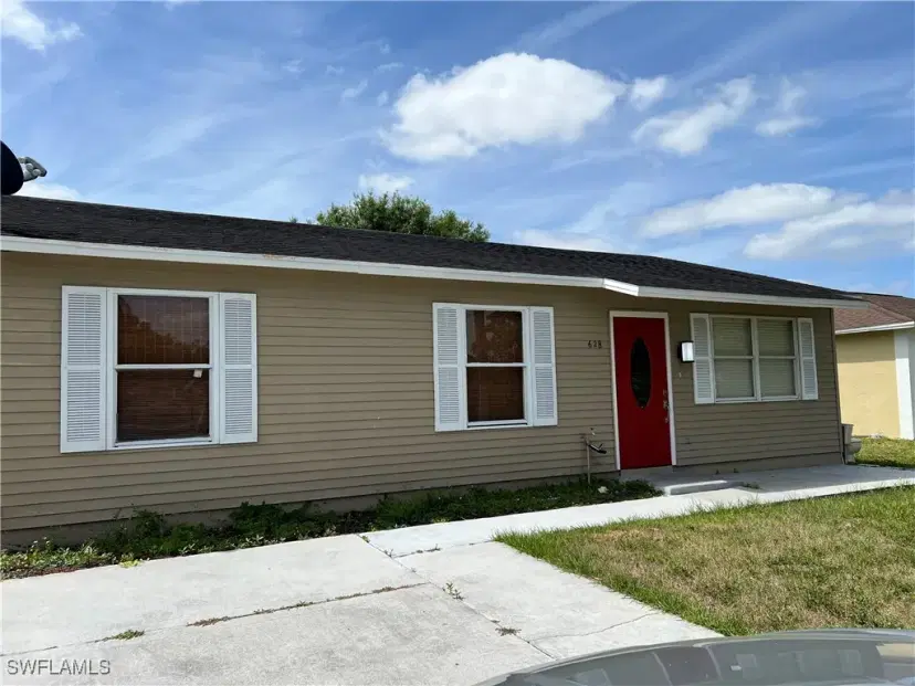 Picture of 628 Hope Cir, Immokalee FL 34142