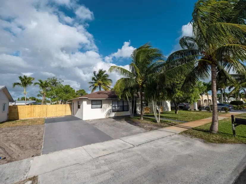 Picture of 510 S 13Th Ct, Lantana FL 33462