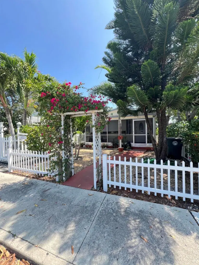 Picture of 622 N L Street, Lake Worth Beach FL 33460