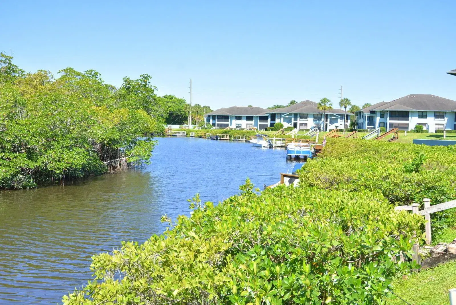 Picture of 950 S Kanner Highway Th9, Stuart, FL 34994